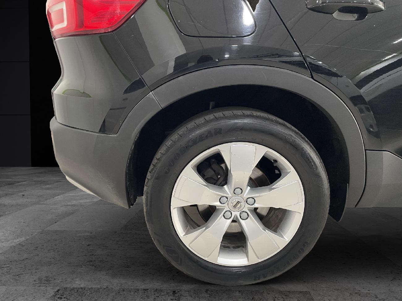 2019 Volvo XC40 XC40 2.0 D4 AWD Momentum Auto coche de segunda mano