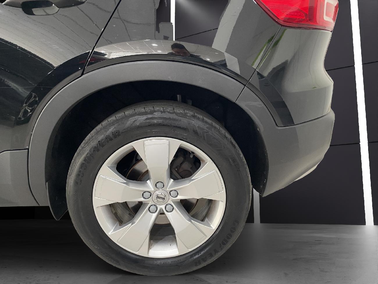 2019 Volvo XC40 XC40 2.0 D4 AWD Momentum Auto coche de segunda mano
