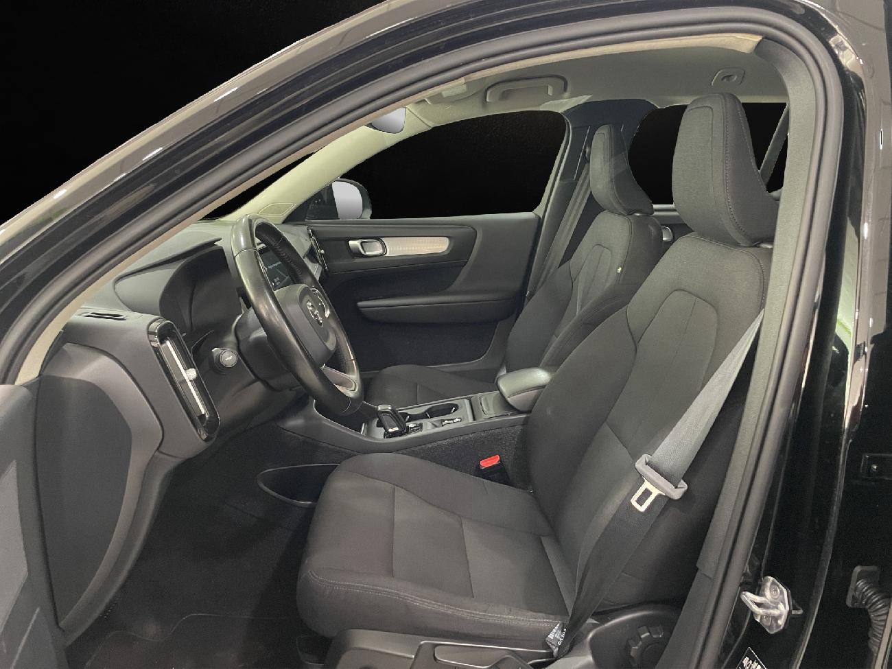 2019 Volvo XC40 XC40 2.0 D4 AWD Momentum Auto coche de segunda mano