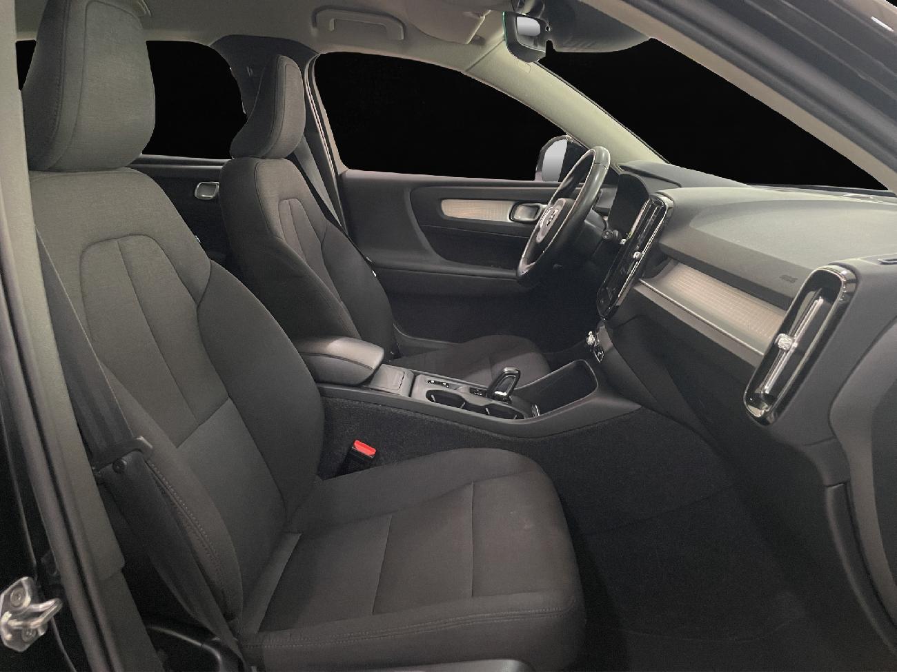 2019 Volvo XC40 XC40 2.0 D4 AWD Momentum Auto coche de segunda mano