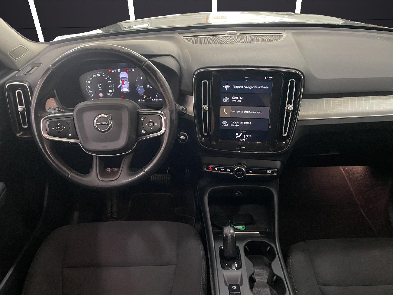 2019 Volvo XC40 XC40 2.0 D4 AWD Momentum Auto coche de segunda mano