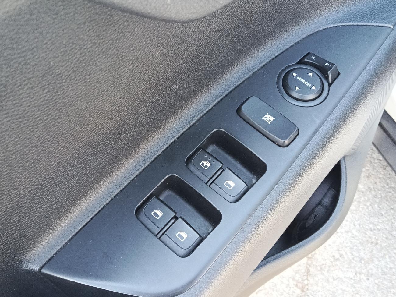 2021 KIA STONIC STONIC 1.0 T-GDi 74kW (100CV) MHEV iMT Concept coche de segunda mano