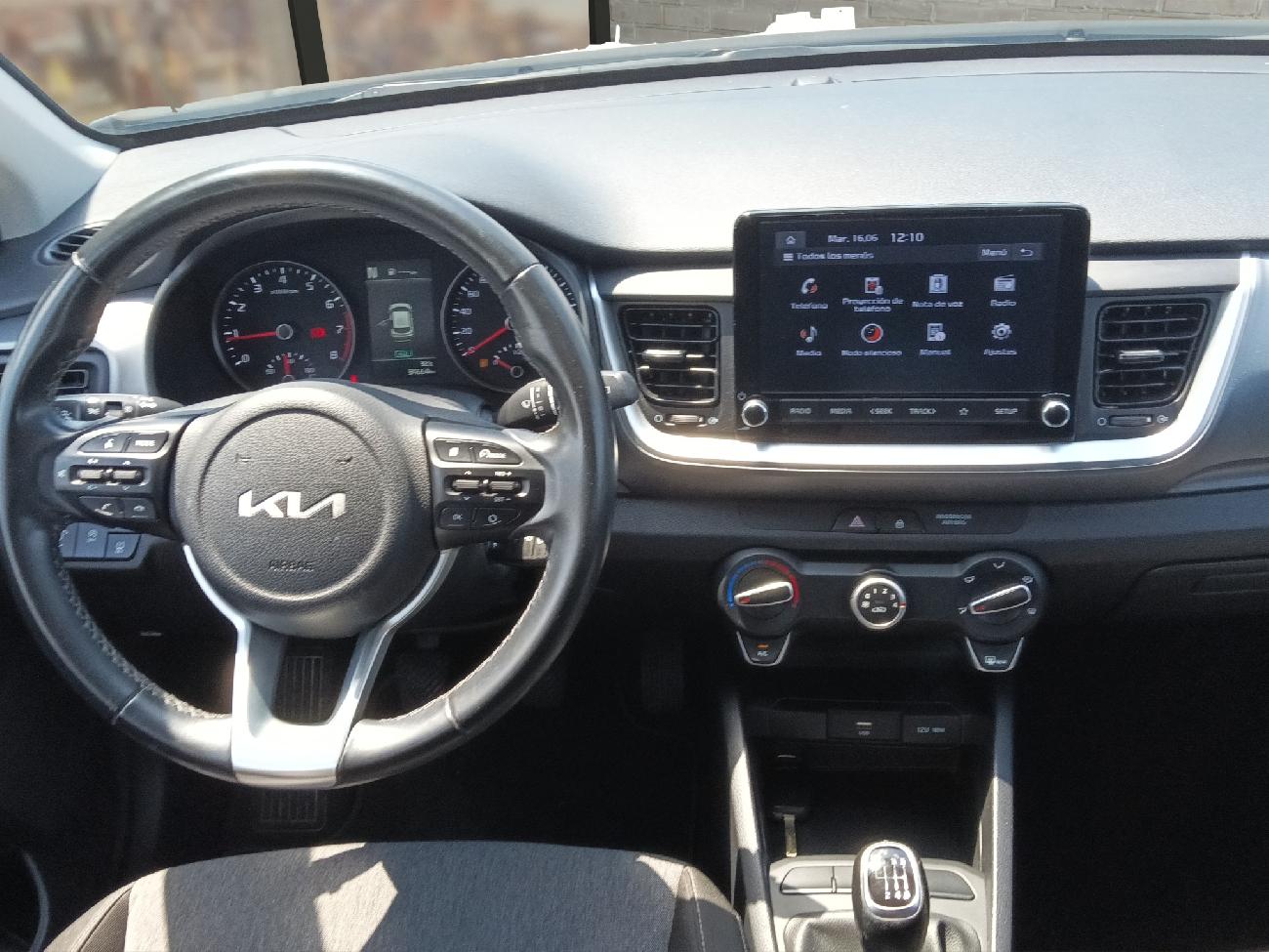 2021 KIA STONIC STONIC 1.0 T-GDi 74kW (100CV) MHEV iMT Concept coche de segunda mano