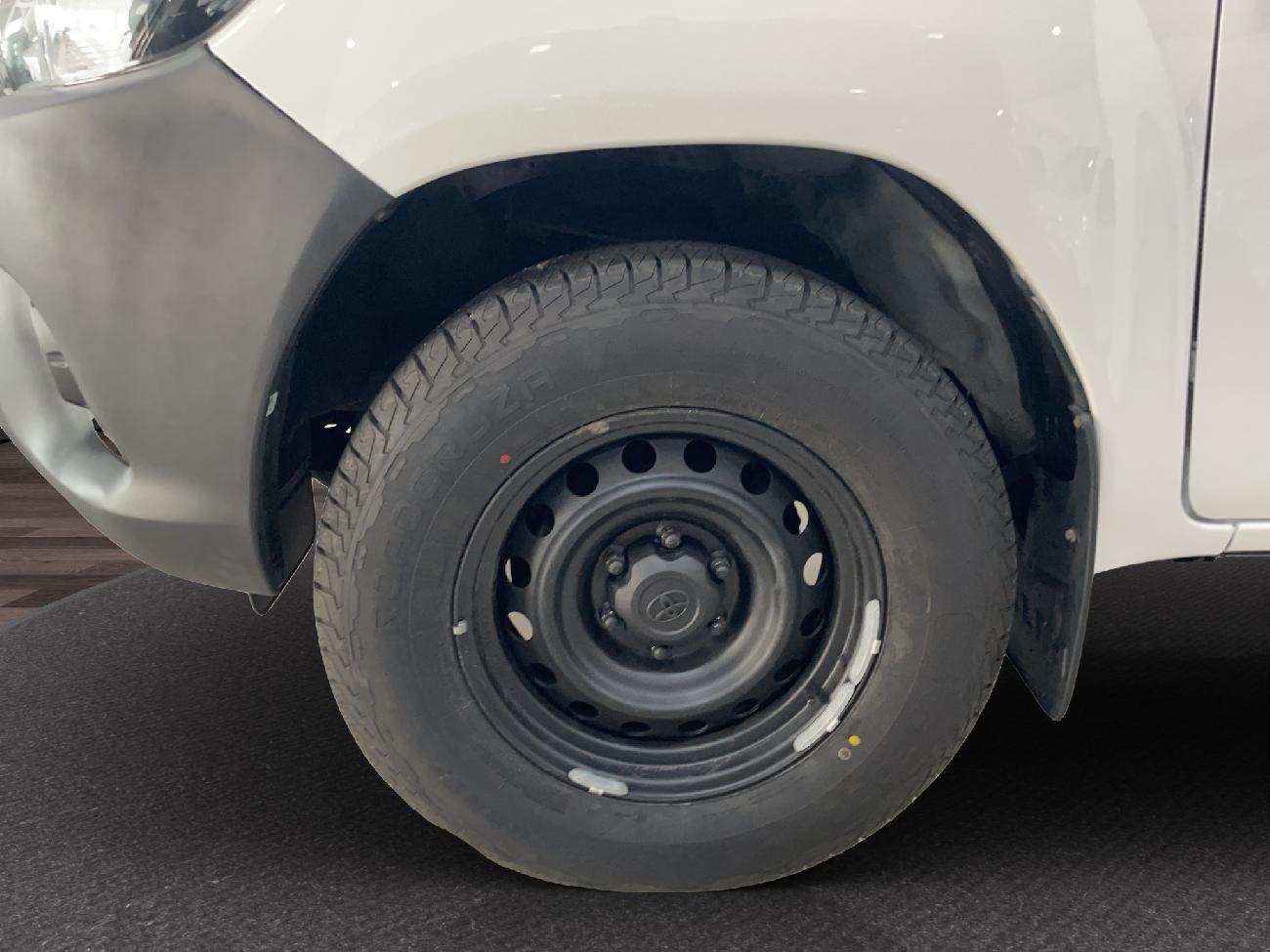 2020 Toyota Hilux Hilux Hilux 2.4 D-4D Cabina Doble GX 4x4  coche de segunda mano