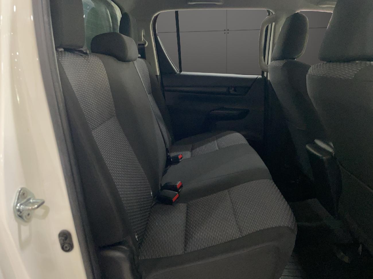 2020 Toyota Hilux Hilux Hilux 2.4 D-4D Cabina Doble GX 4x4  coche de segunda mano