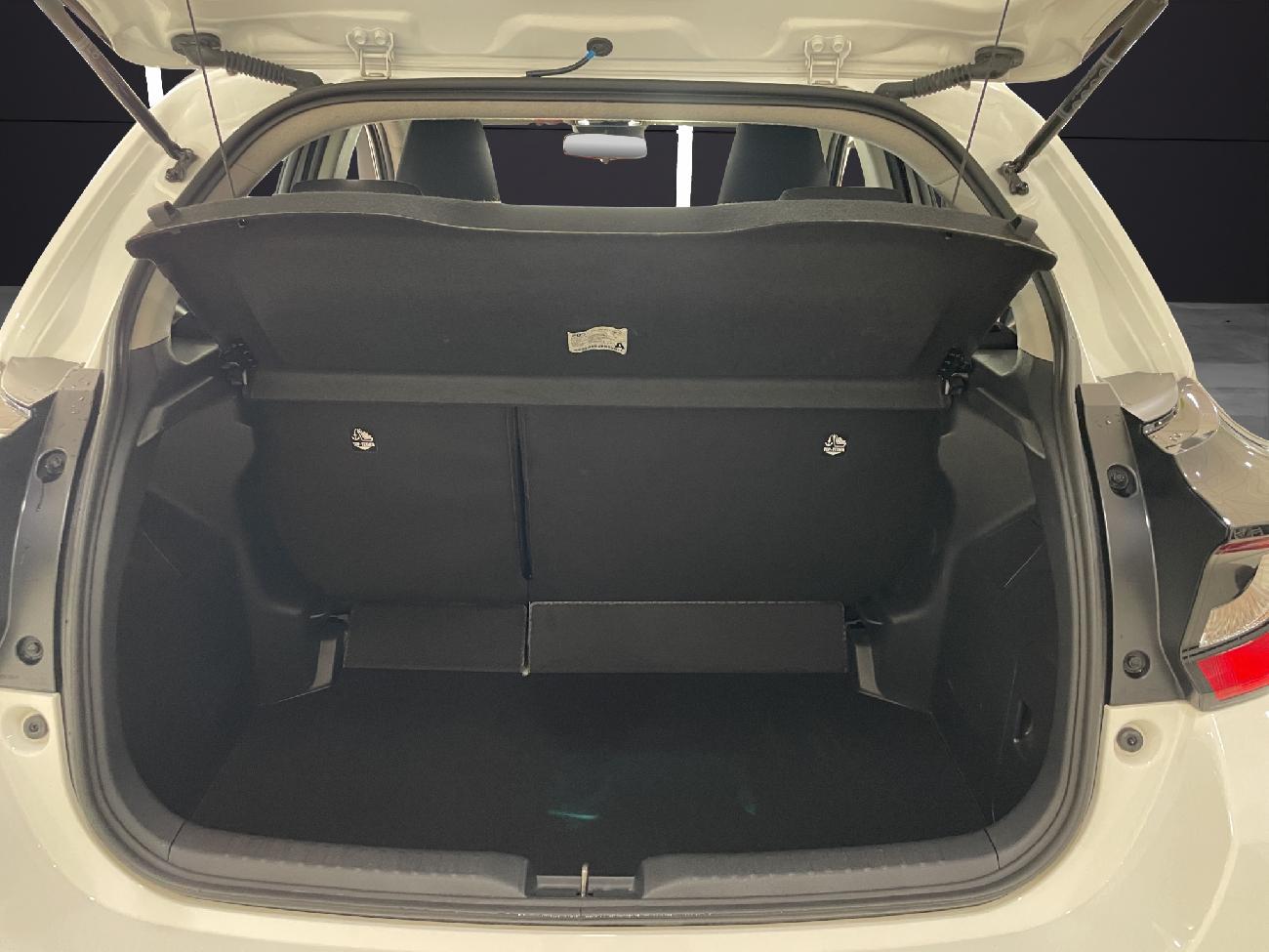 2024 Toyota Yaris Yaris 1.5 120H Business Plus coche de segunda mano