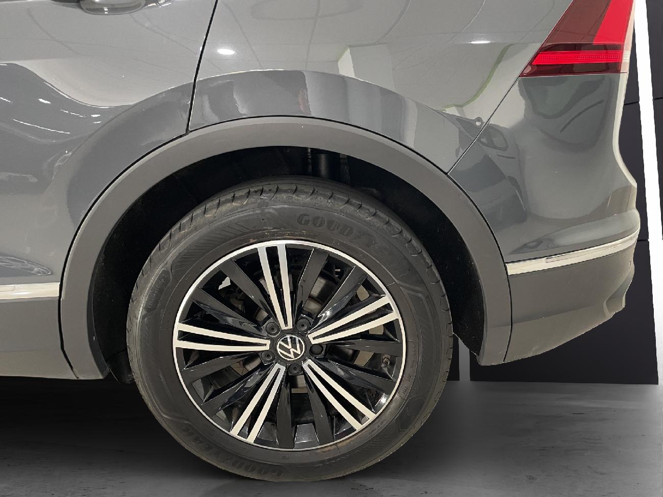 2021 Volkswagen Tiguan Tiguan Life 2.0 TDI 110kW (150CV) DSG coche de segunda mano