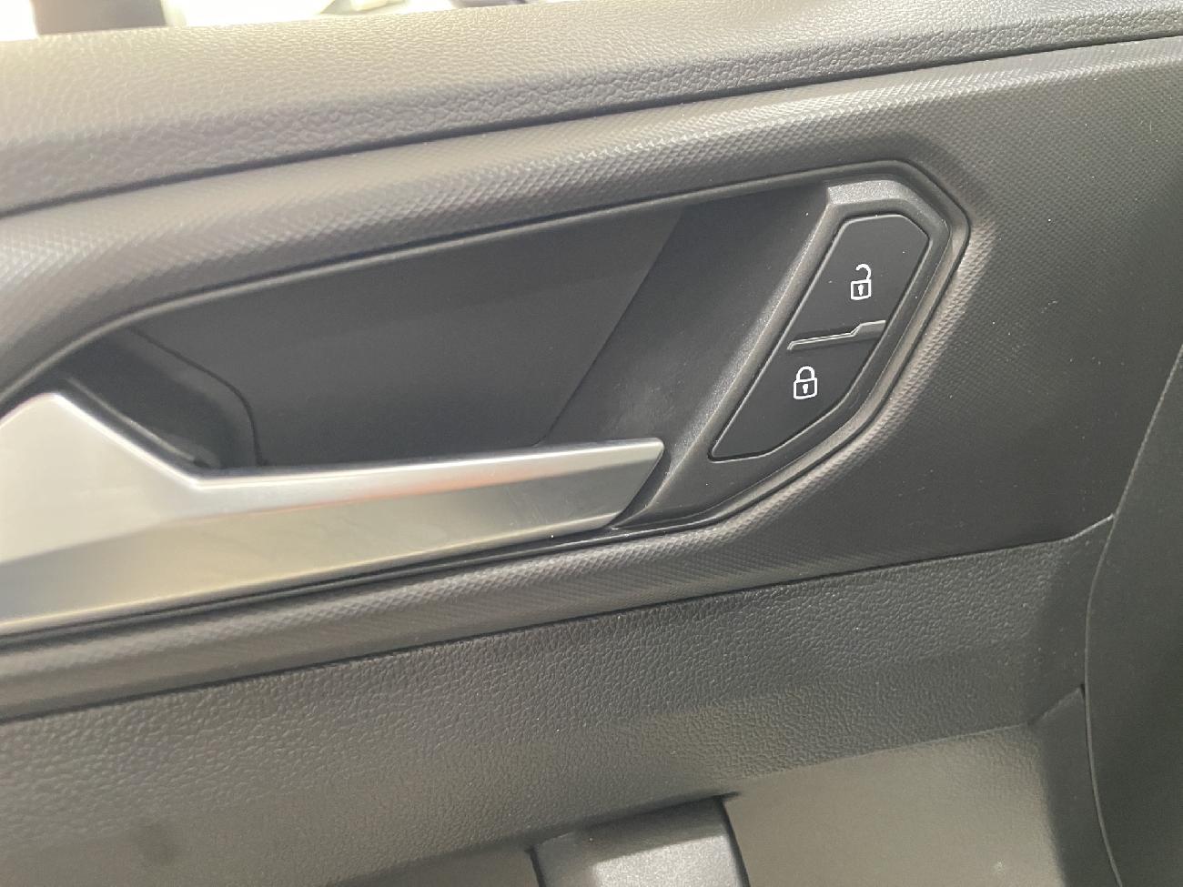 2022 Volkswagen T-Cross T-Cross Edición 1.0 TSI 70kW (95CV) coche de segunda mano