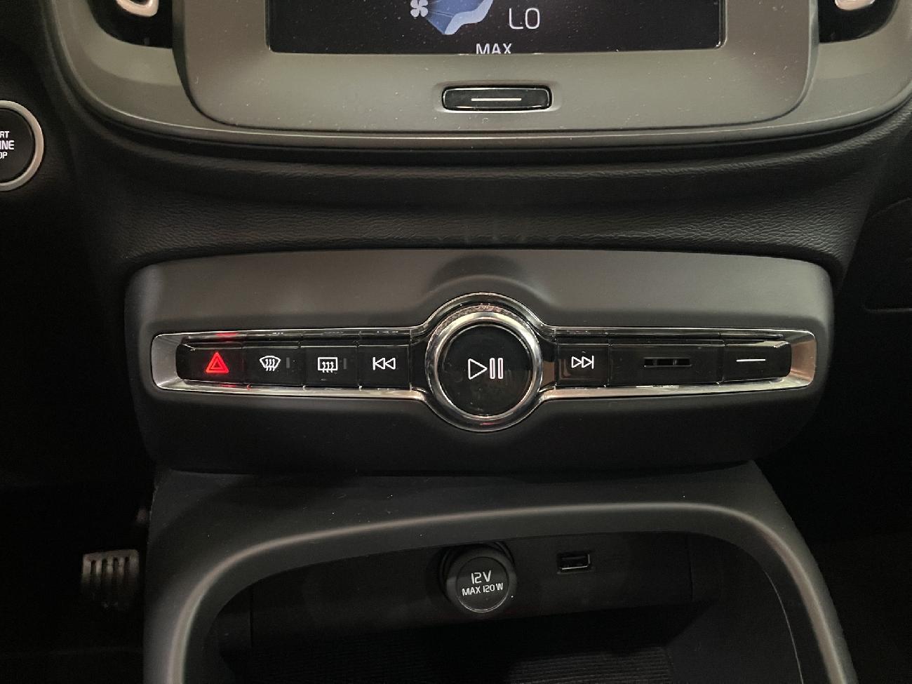 2020 Volvo XC40 XC40 2.0 D3 coche de segunda mano