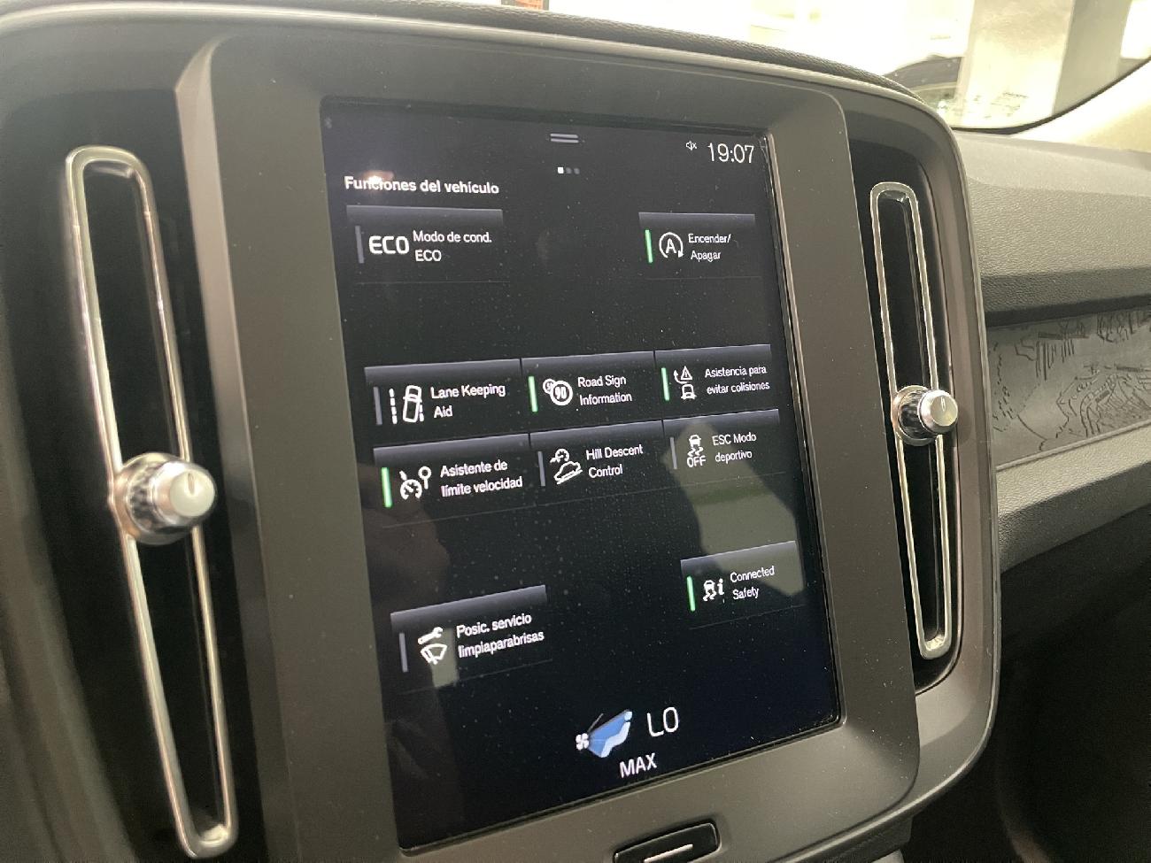 2020 Volvo XC40 XC40 2.0 D3 coche de segunda mano