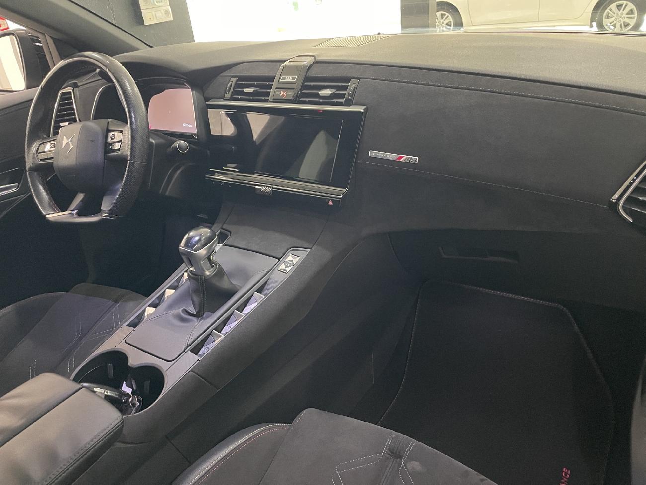 2019 DS DS7 DS7 CROSSBACK BlueHDi 96kW (130CV) PERFORMANCE LINE coche de segunda mano
