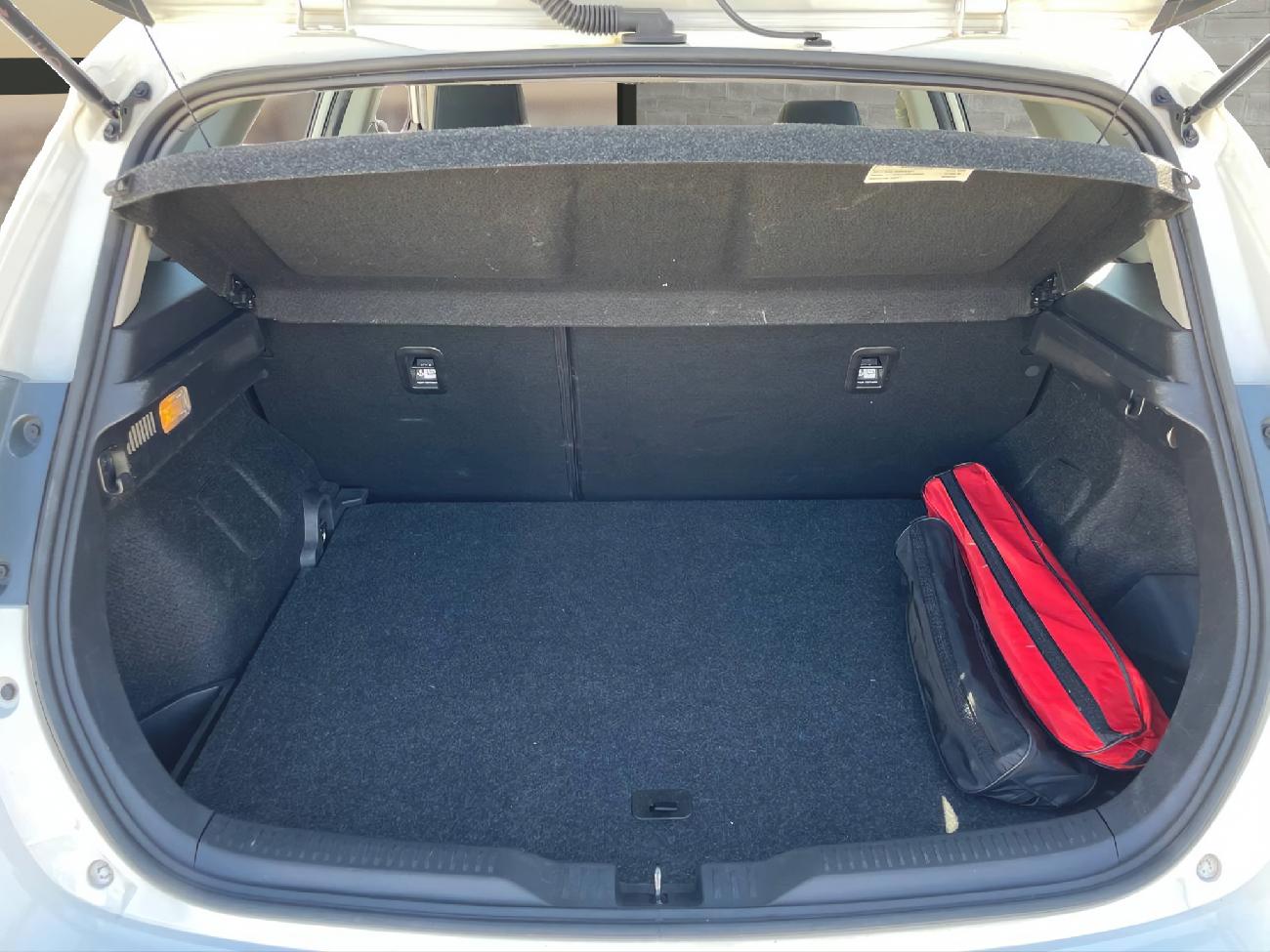 2019 Toyota Auris Auris 1.8 140H Hybrid Active coche de segunda mano