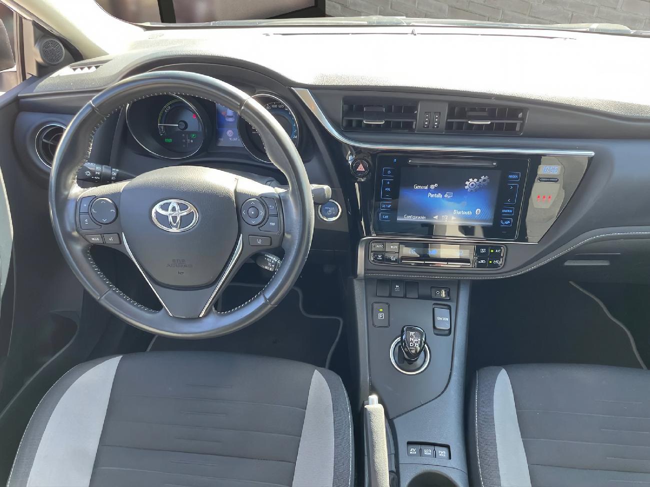 2019 Toyota Auris Auris 1.8 140H Hybrid Active coche de segunda mano