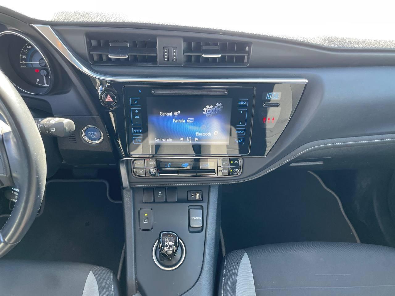 2019 Toyota Auris Auris 1.8 140H Hybrid Active coche de segunda mano
