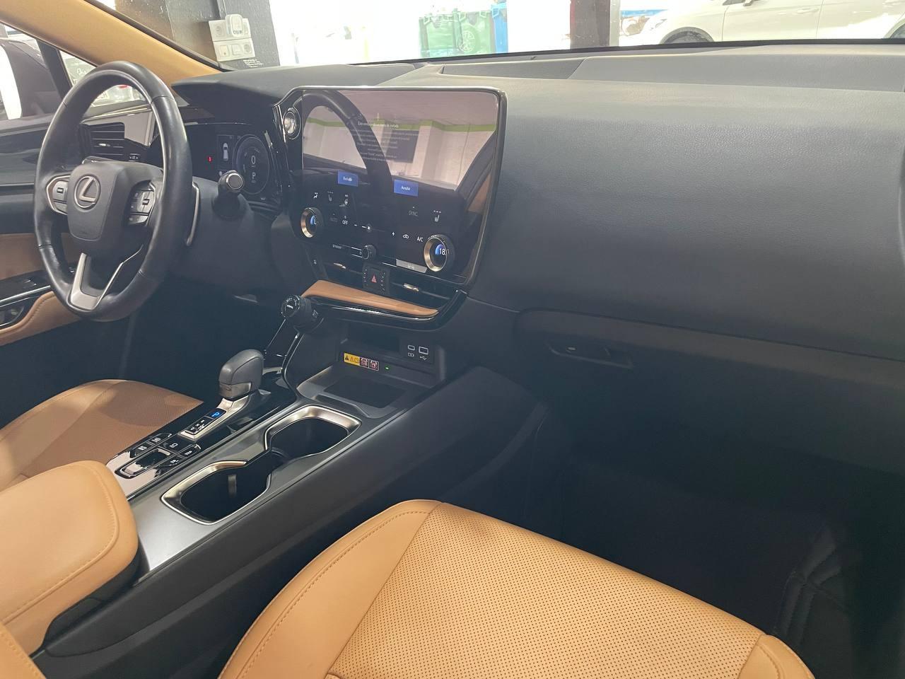 2022 Lexus NX NX 450h+ Executive 4WD coche de segunda mano