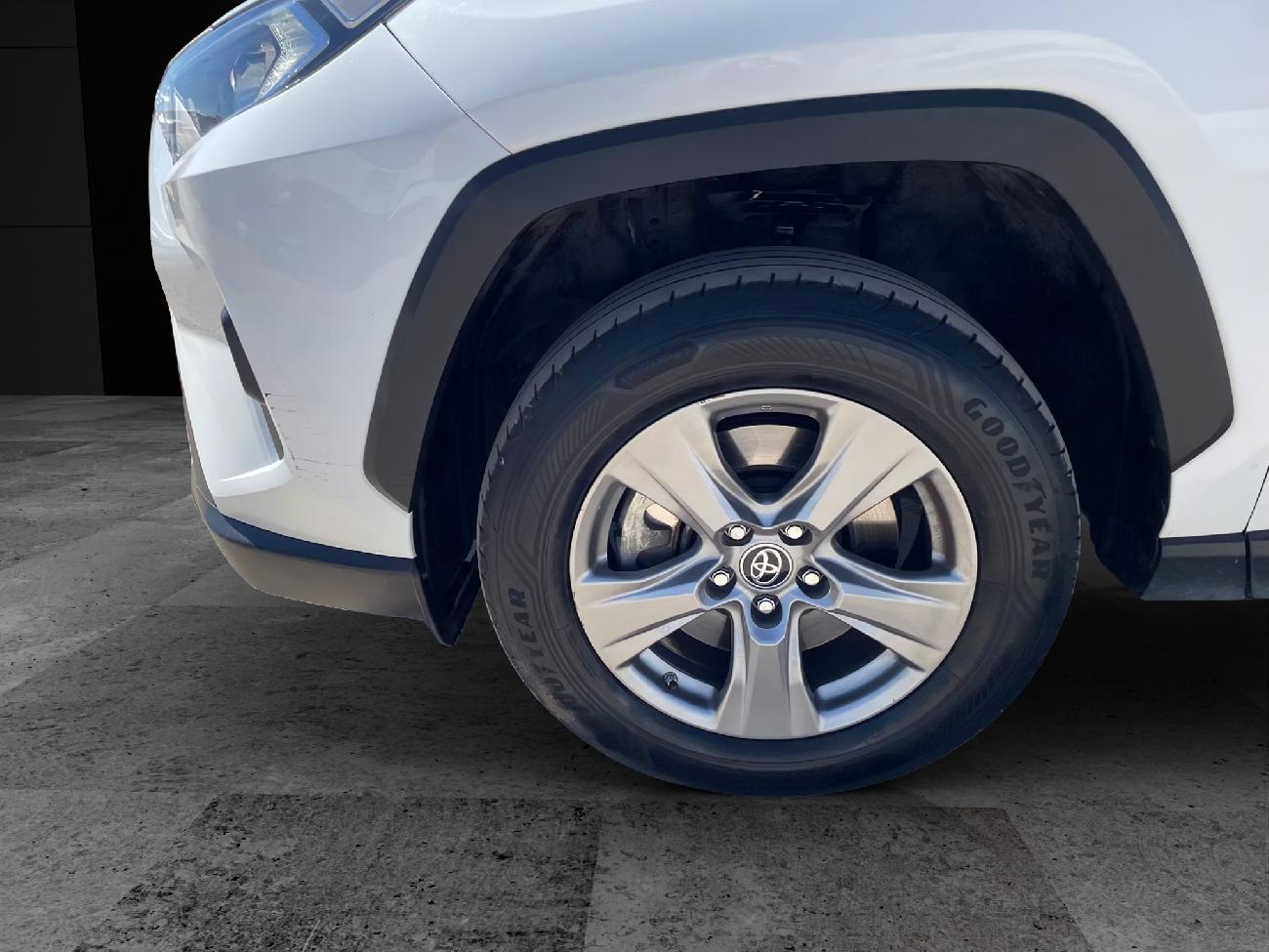 2022 Toyota RAV4 RAV4 2.5l 220H Business coche de segunda mano