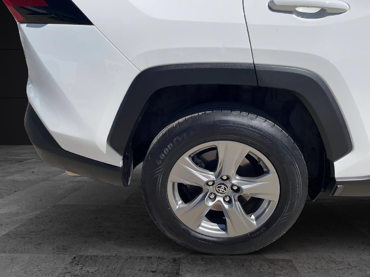 2022 Toyota RAV4 RAV4 2.5l 220H Business coche de segunda mano