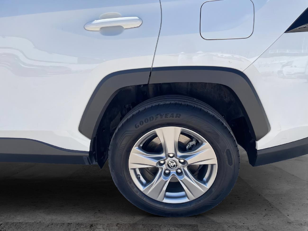 2022 Toyota RAV4 RAV4 2.5l 220H Business coche de segunda mano