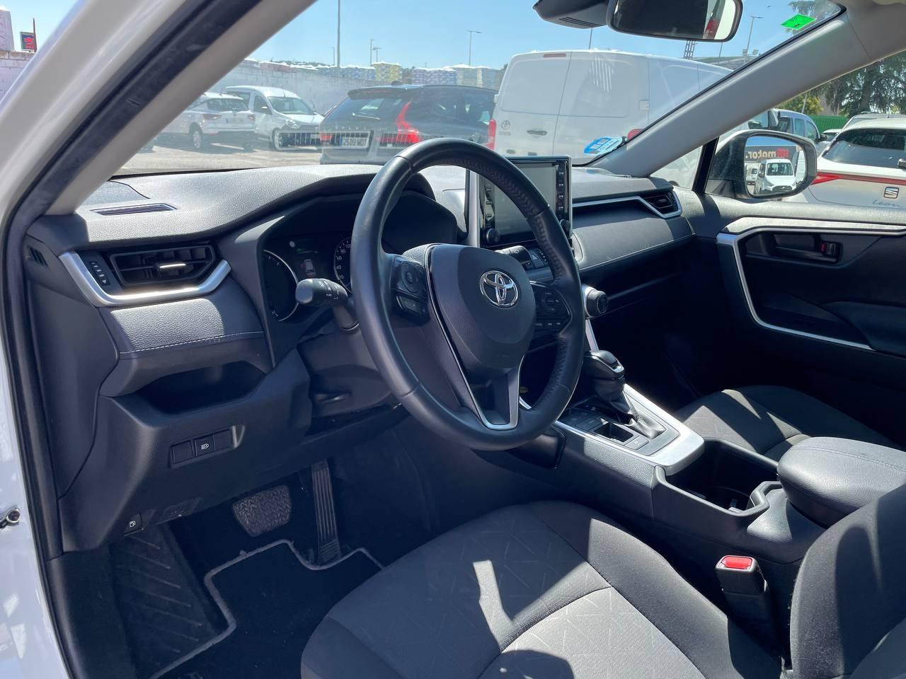 2022 Toyota RAV4 RAV4 2.5l 220H Business coche de segunda mano