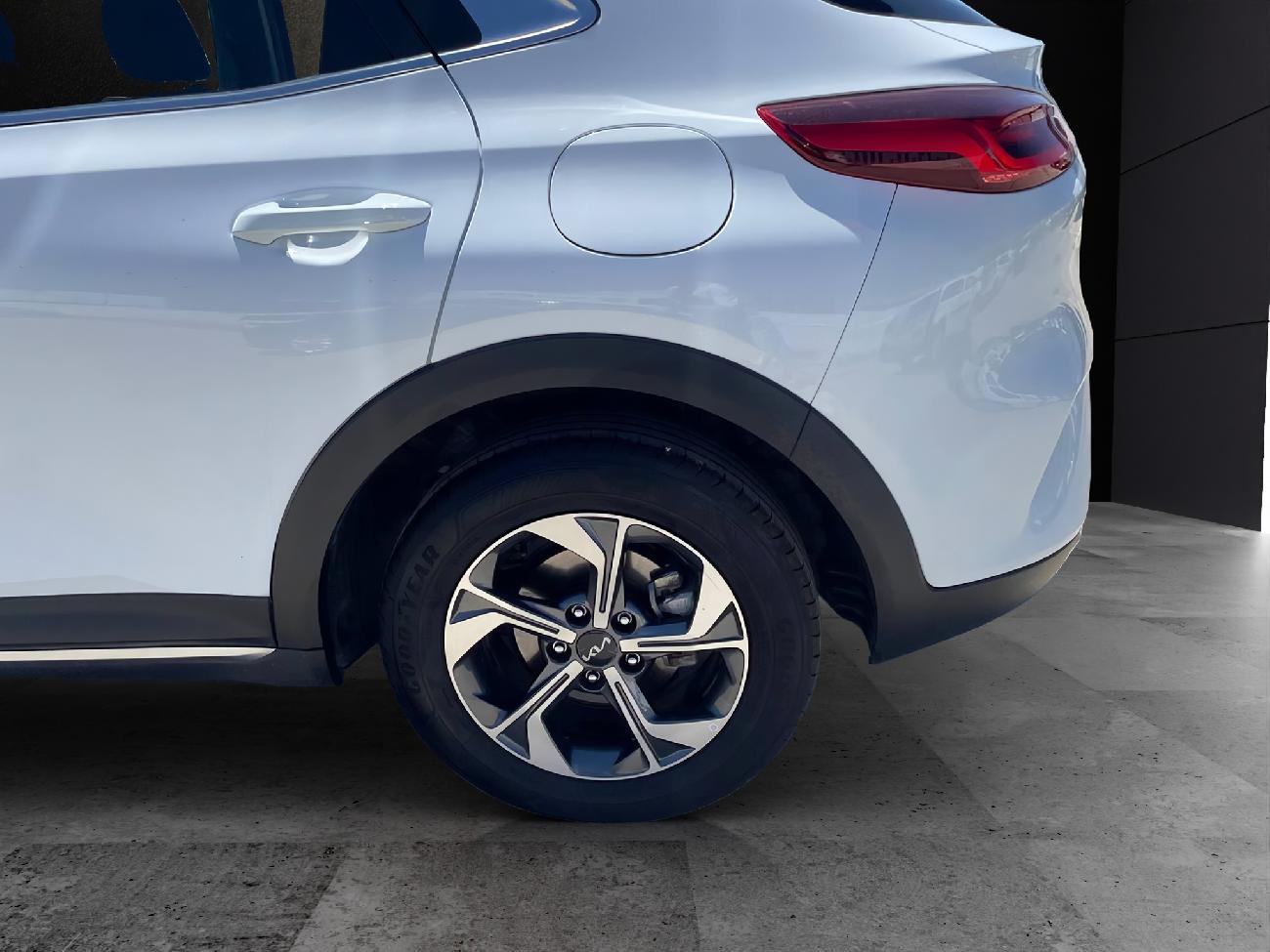 2023 KIA Xceed Xceed 1.5 MHEV iMT Drive 118kW (160CV) coche de segunda mano