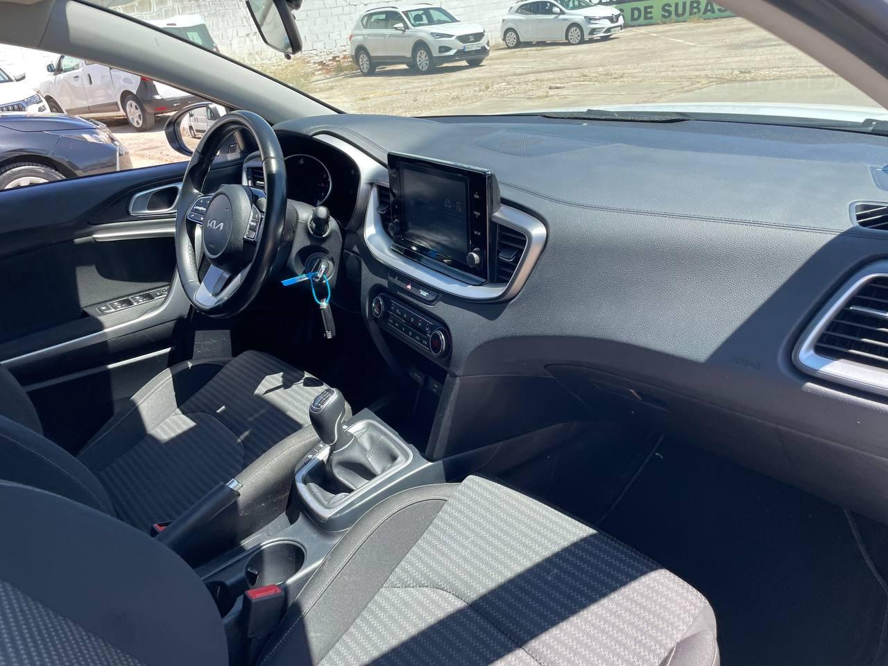 2023 KIA Xceed Xceed 1.5 MHEV iMT Drive 118kW (160CV) coche de segunda mano