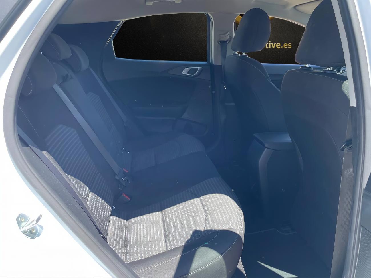 2023 KIA Xceed Xceed 1.5 MHEV iMT Drive 118kW (160CV) coche de segunda mano