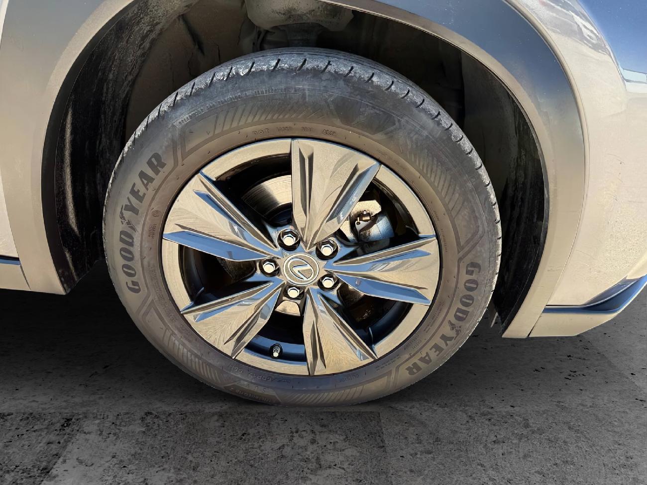 2022 Lexus UX UX 2.0 250h Business coche de segunda mano