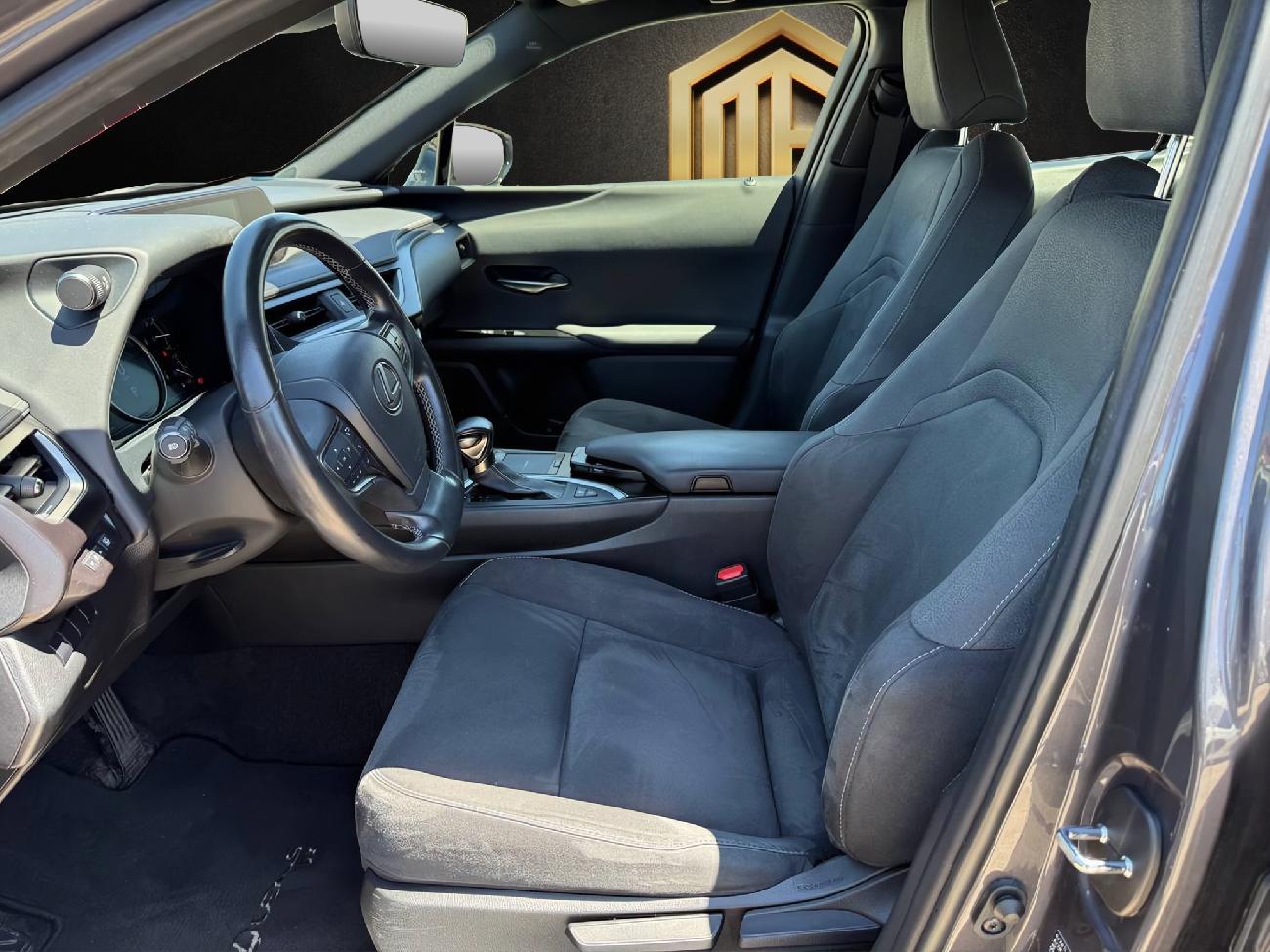 2022 Lexus UX UX 2.0 250h Business coche de segunda mano