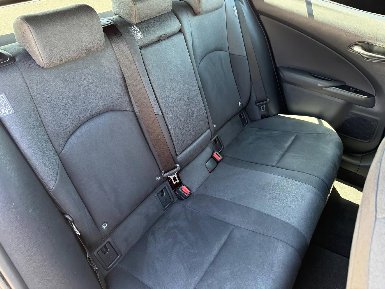 2022 Lexus UX UX 2.0 250h Business coche de segunda mano