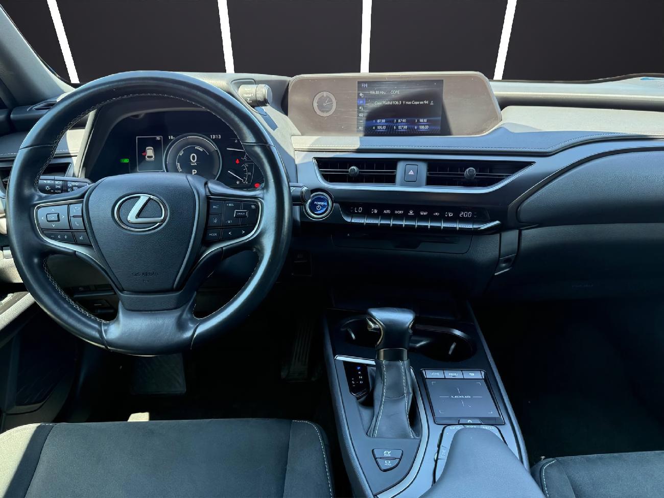 2022 Lexus UX UX 2.0 250h Business coche de segunda mano