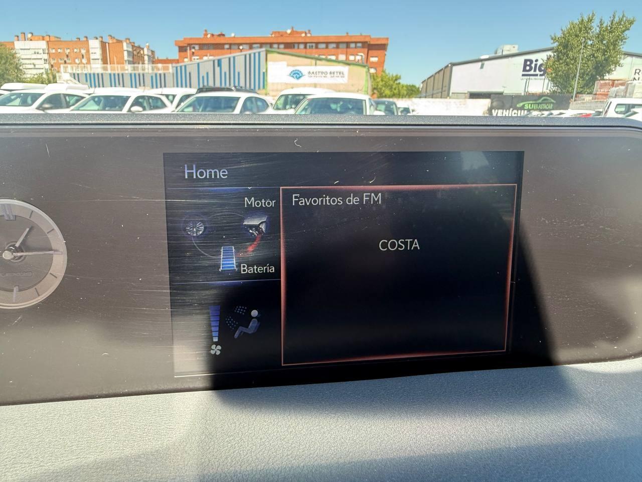 2022 Lexus UX UX 2.0 250h Business coche de segunda mano