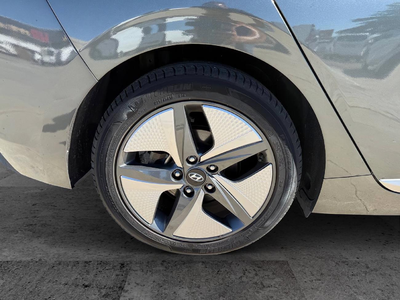 2022 Hyundai IONIQ IONIQ 1.6 GDI HEV Tecno DCT coche de segunda mano