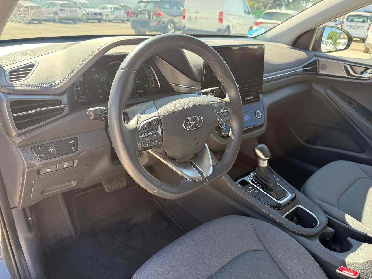 2022 Hyundai IONIQ IONIQ 1.6 GDI HEV Tecno DCT coche de segunda mano