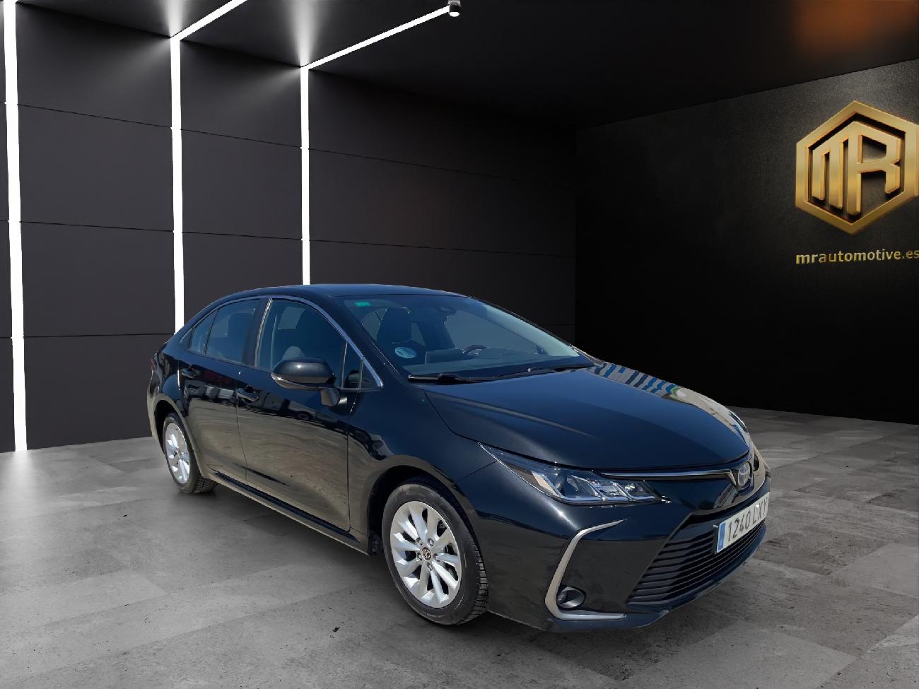 2022 Toyota Corolla Corolla 1.8 125H BUSINESS PLUS E-CVT (122CV) coche de segunda mano