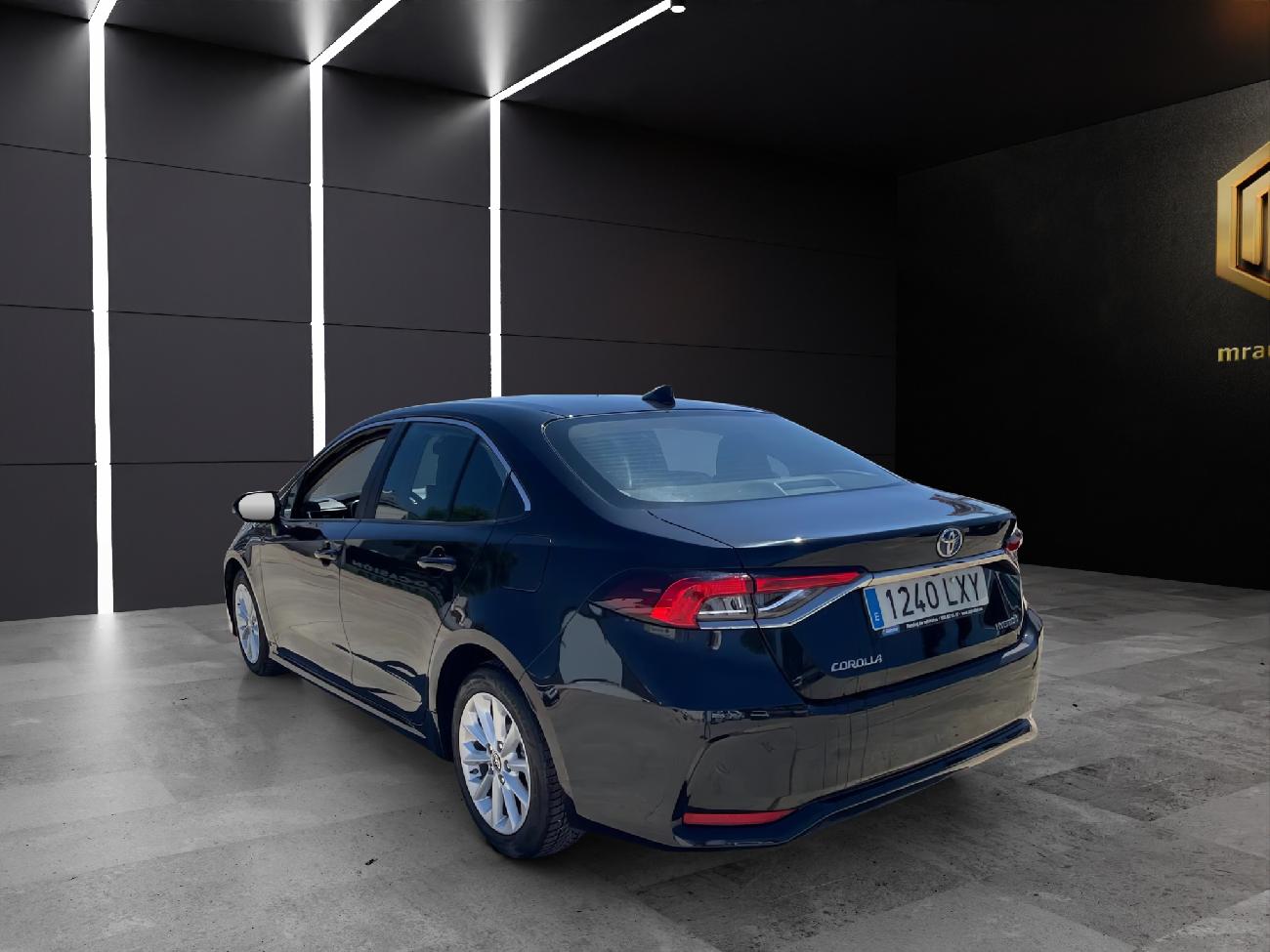 2022 Toyota Corolla Corolla 1.8 125H BUSINESS PLUS E-CVT (122CV) coche de segunda mano