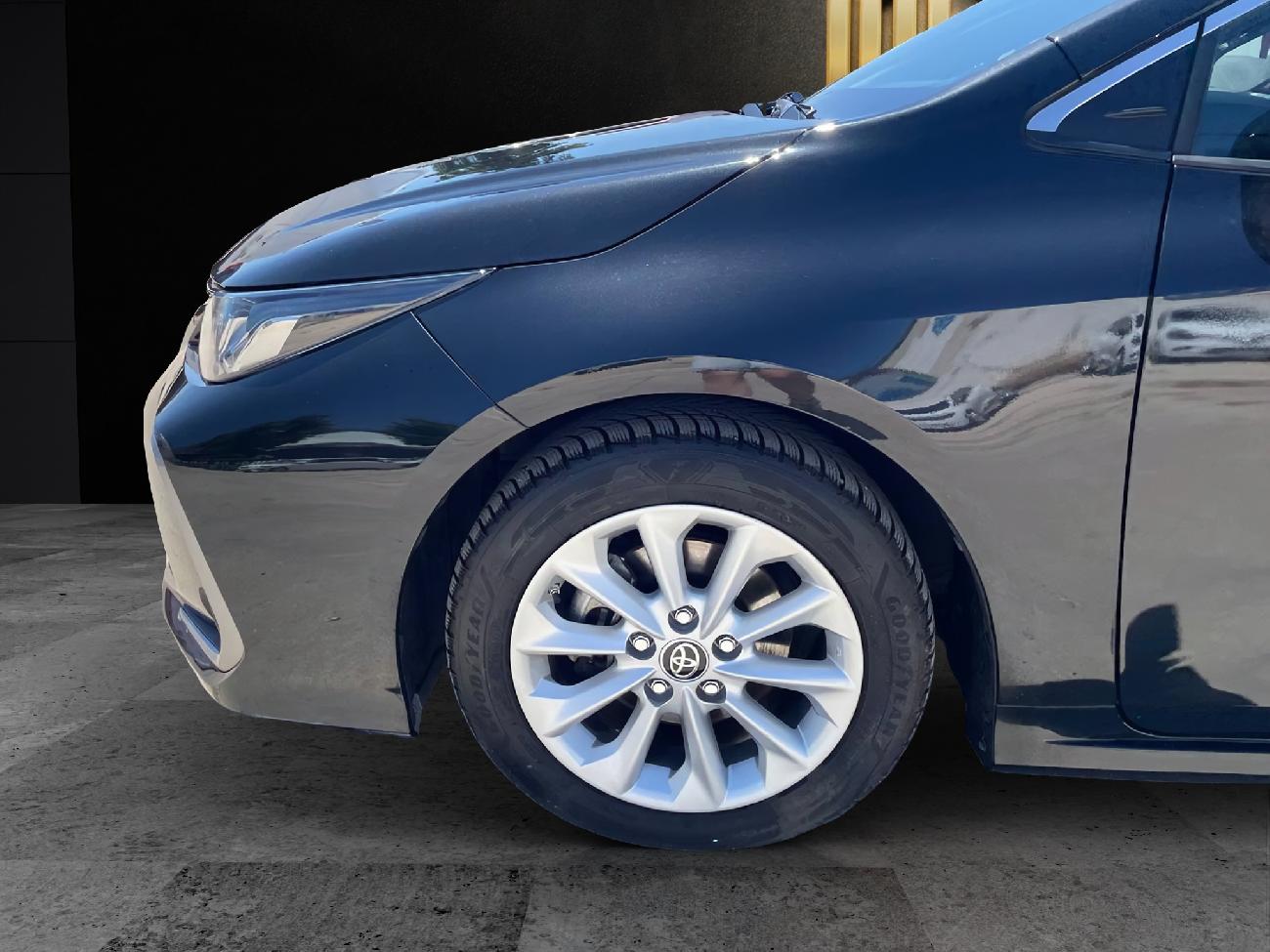 2022 Toyota Corolla Corolla 1.8 125H BUSINESS PLUS E-CVT (122CV) coche de segunda mano