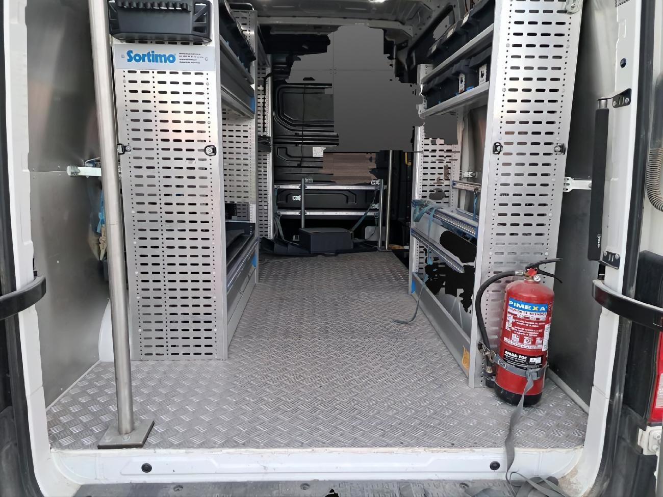 2020 Volkswagen Crafter Crafter 35 Furgón BM TA L3H2 2.0TDI 103kW furgón GLP coche de segunda mano