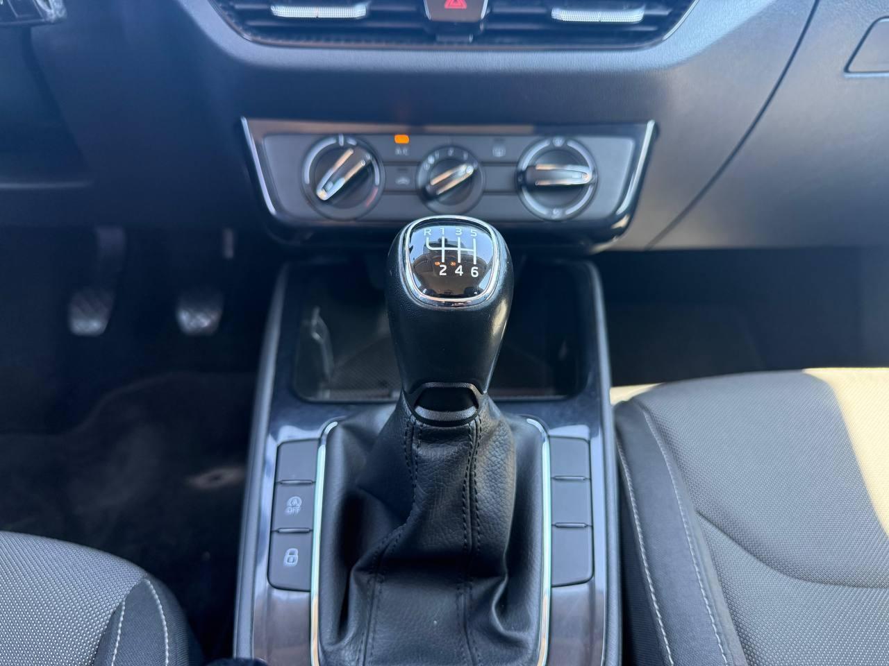 2023 Skoda Fabia Fabia 1.0 TSI 81KW (110CV) Emotion  coche de segunda mano