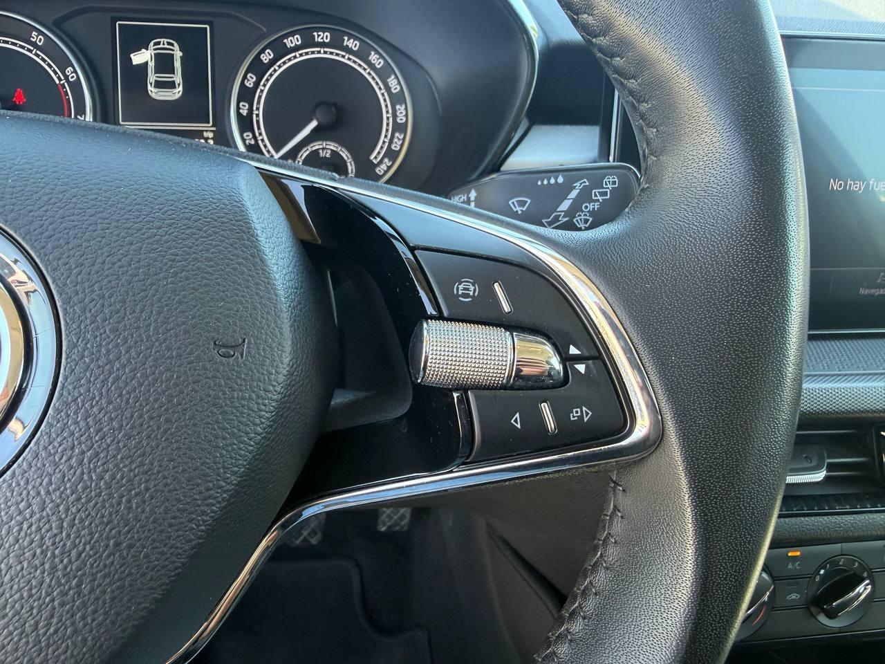 2023 Skoda Fabia Fabia 1.0 TSI 81KW (110CV) Emotion  coche de segunda mano