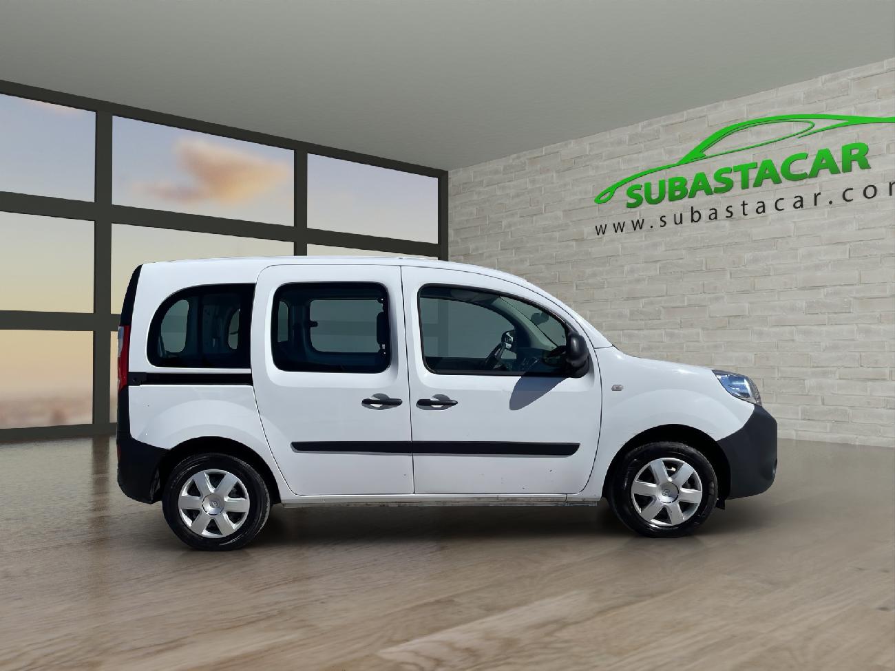 2017 Renault Kangoo KANGOO Combi 1.5dCi Energy Profesional M1-AF 75 coche de segunda mano
