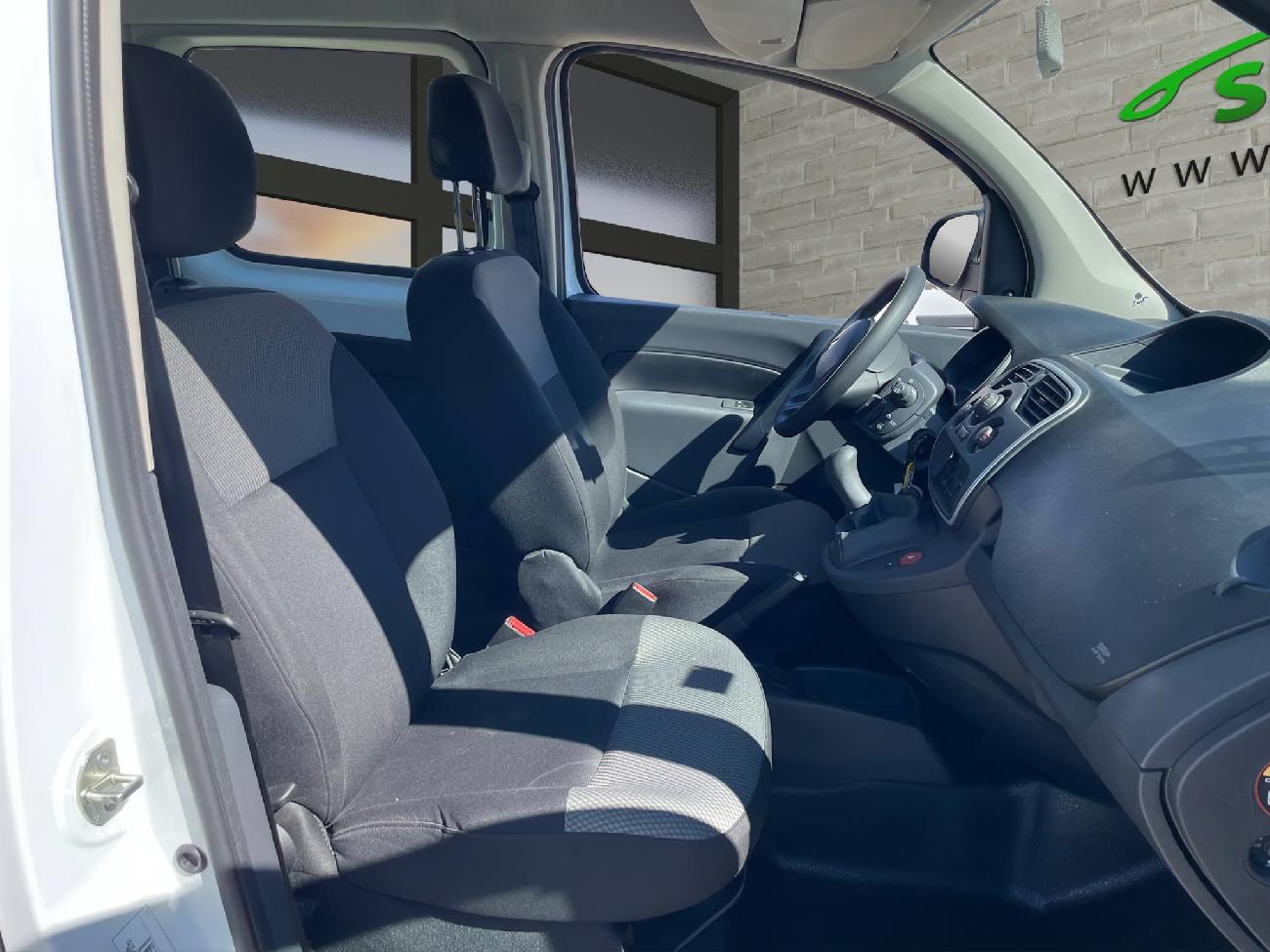 2017 Renault Kangoo KANGOO Combi 1.5dCi Energy Profesional M1-AF 75 coche de segunda mano