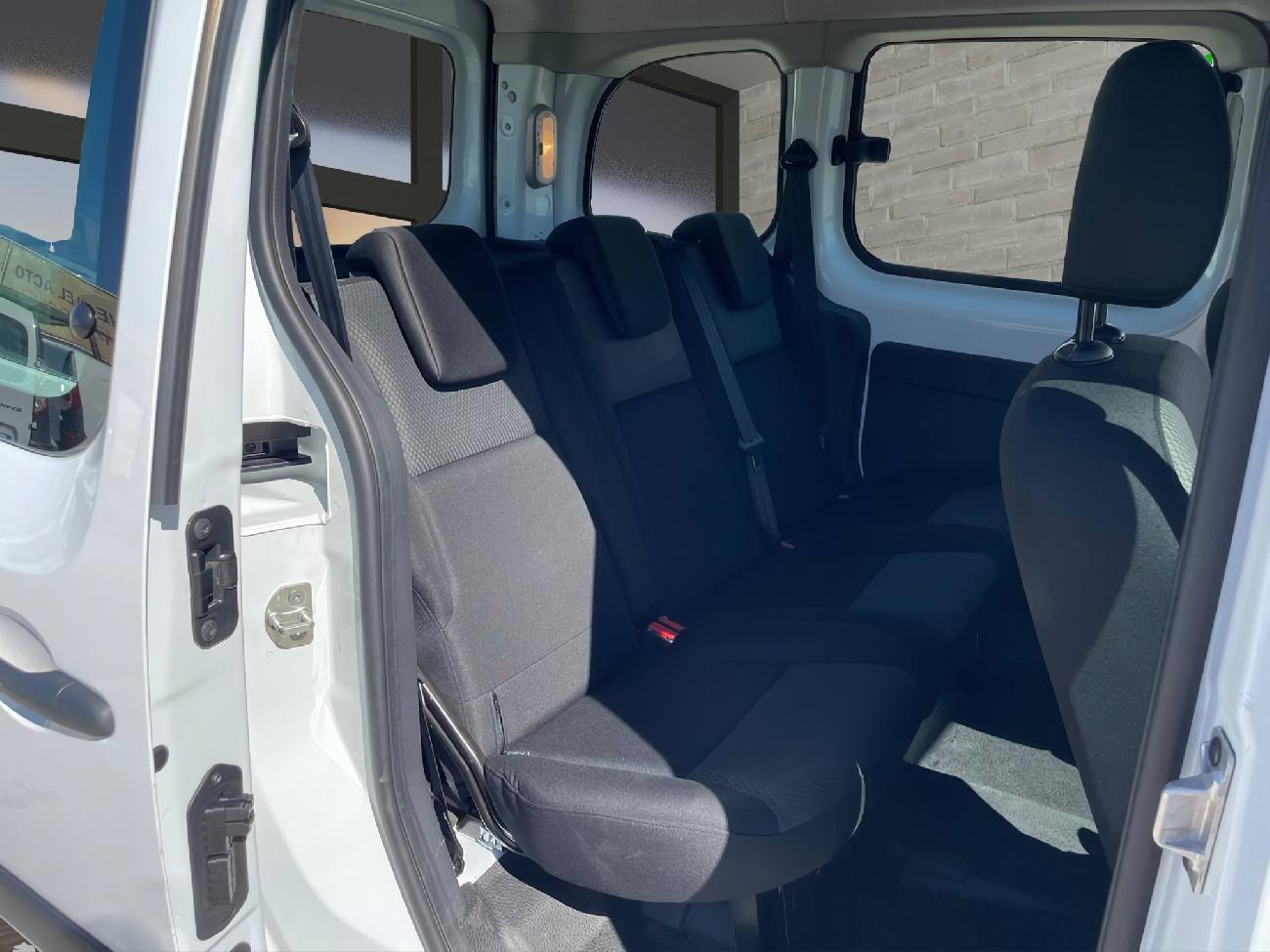 2017 Renault Kangoo KANGOO Combi 1.5dCi Energy Profesional M1-AF 75 coche de segunda mano