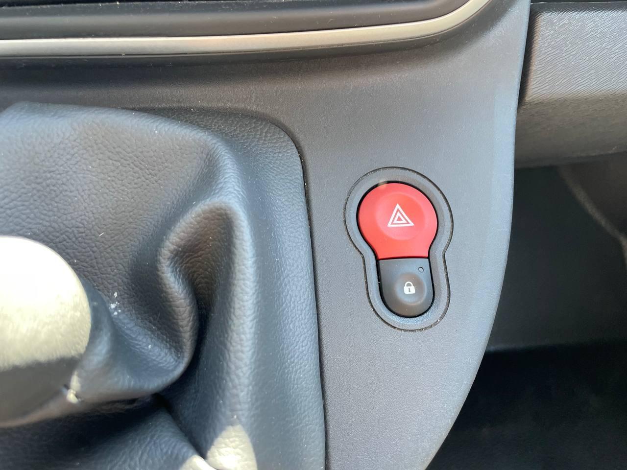 2017 Renault Kangoo KANGOO Combi 1.5dCi Energy Profesional M1-AF 75 coche de segunda mano