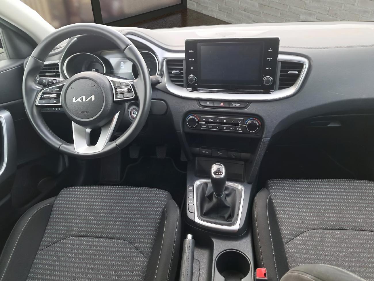 2023 KIA Xceed Xceed 1.5 MHEV iMT Drive 118kW (160CV) coche de segunda mano
