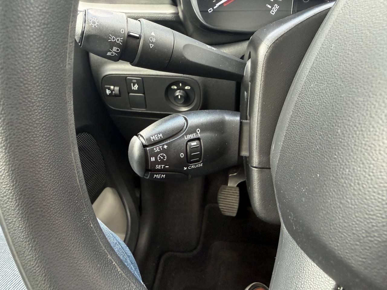 2022 Citroën C3 C3 BlueHDi 75KW (100CV) S&S Live Pack coche de segunda mano