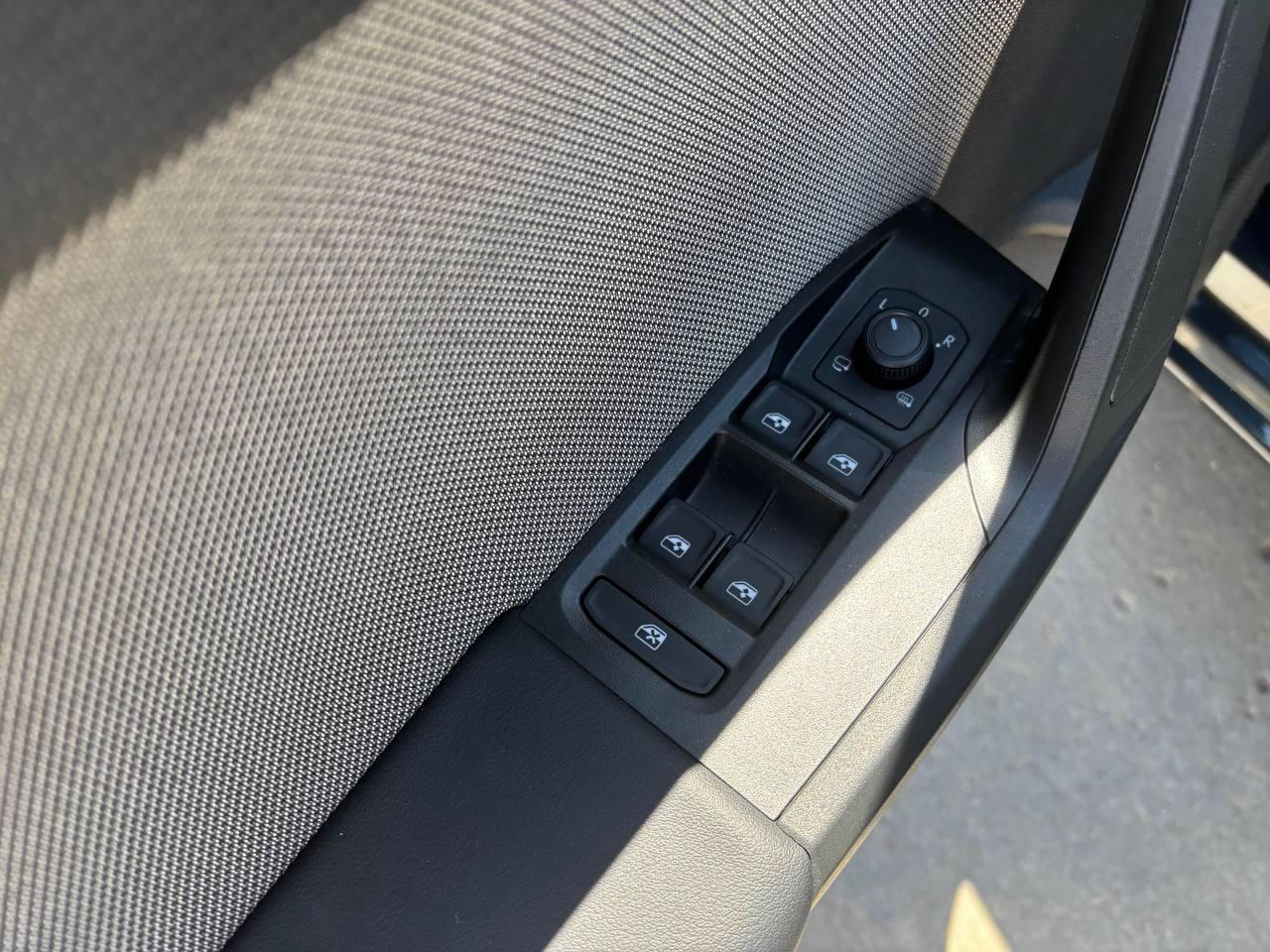 2023 Seat Leon Leon 1.5 TSI 96kW S&S Style XL coche de segunda mano