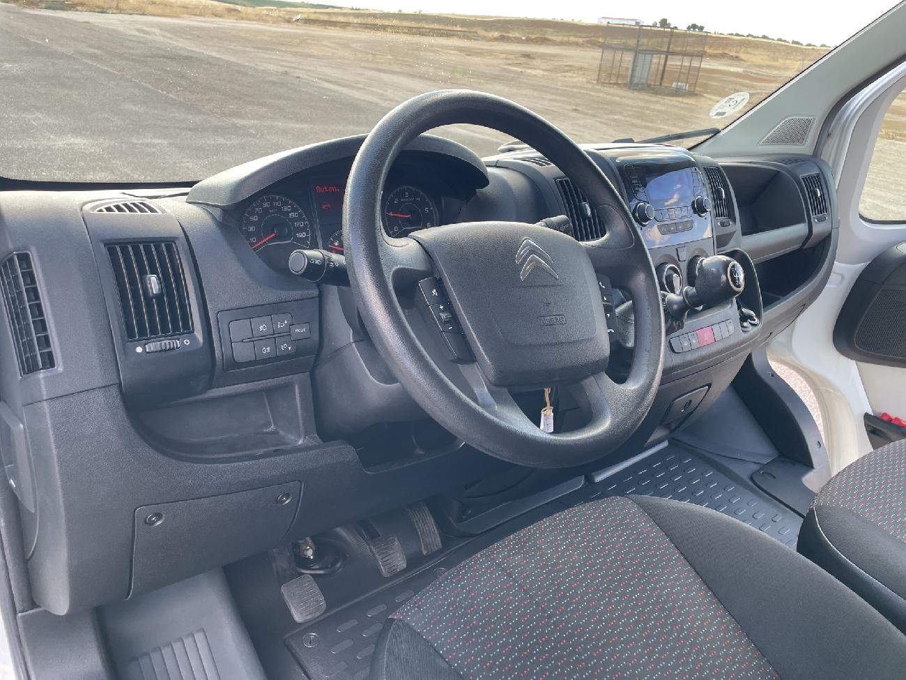 2019 Citroën Jumper Jumper Jumper BlueHDi 96KW (130CV) Furgón 35L2H2 coche de segunda mano