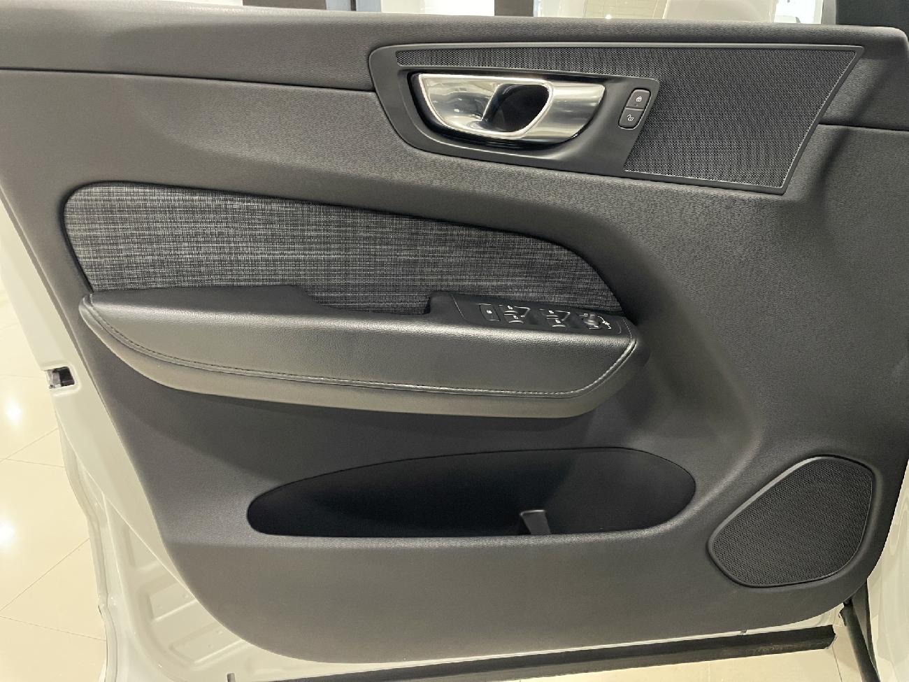 2021 Volvo XC60 XC60 2.0 B4 D Momentum Pro Auto coche de segunda mano