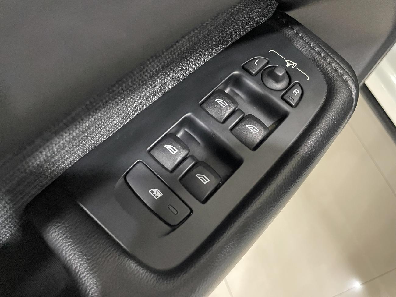 2021 Volvo XC60 XC60 2.0 B4 D Momentum Pro Auto coche de segunda mano