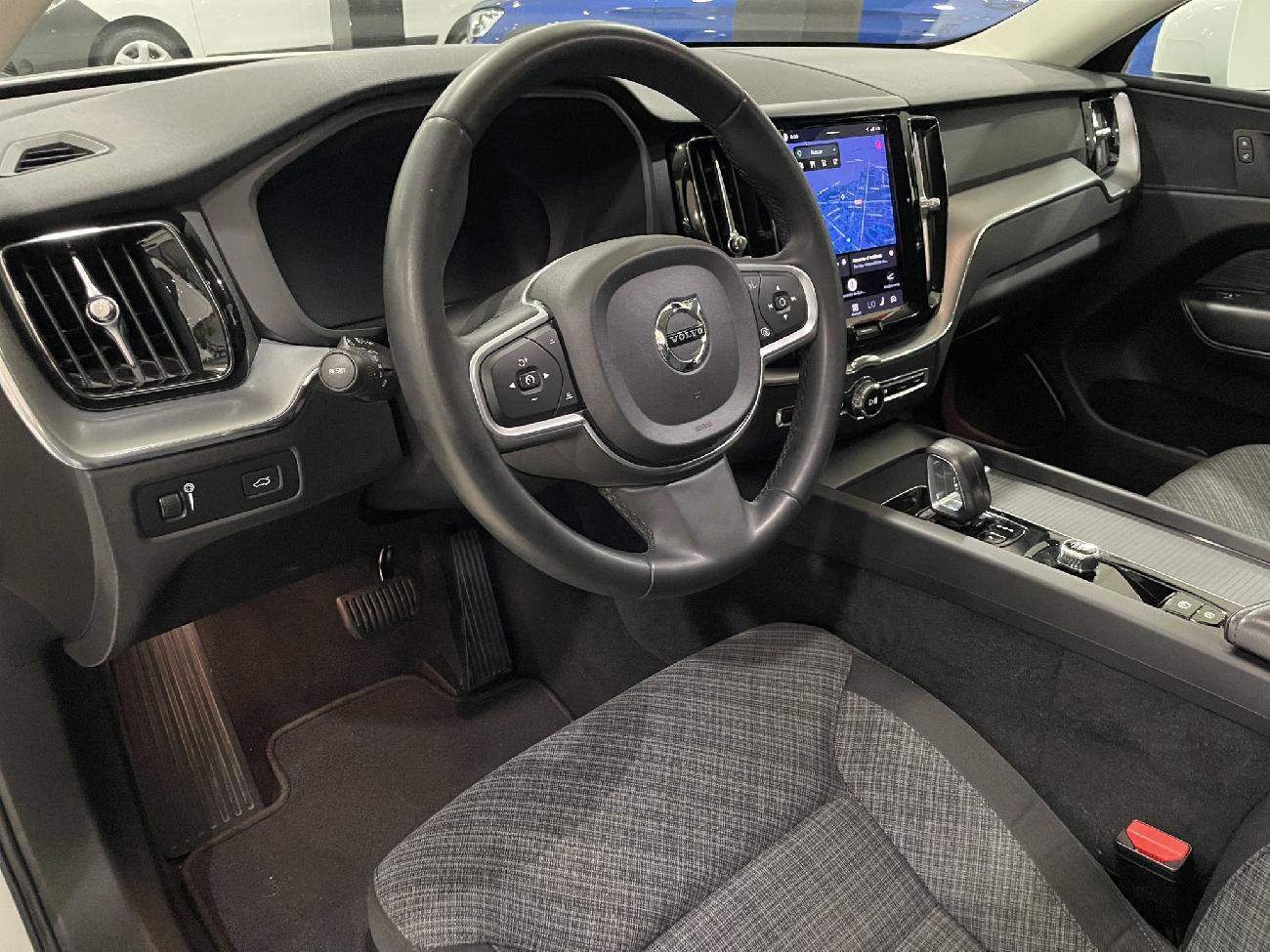 2021 Volvo XC60 XC60 2.0 B4 D Momentum Pro Auto coche de segunda mano